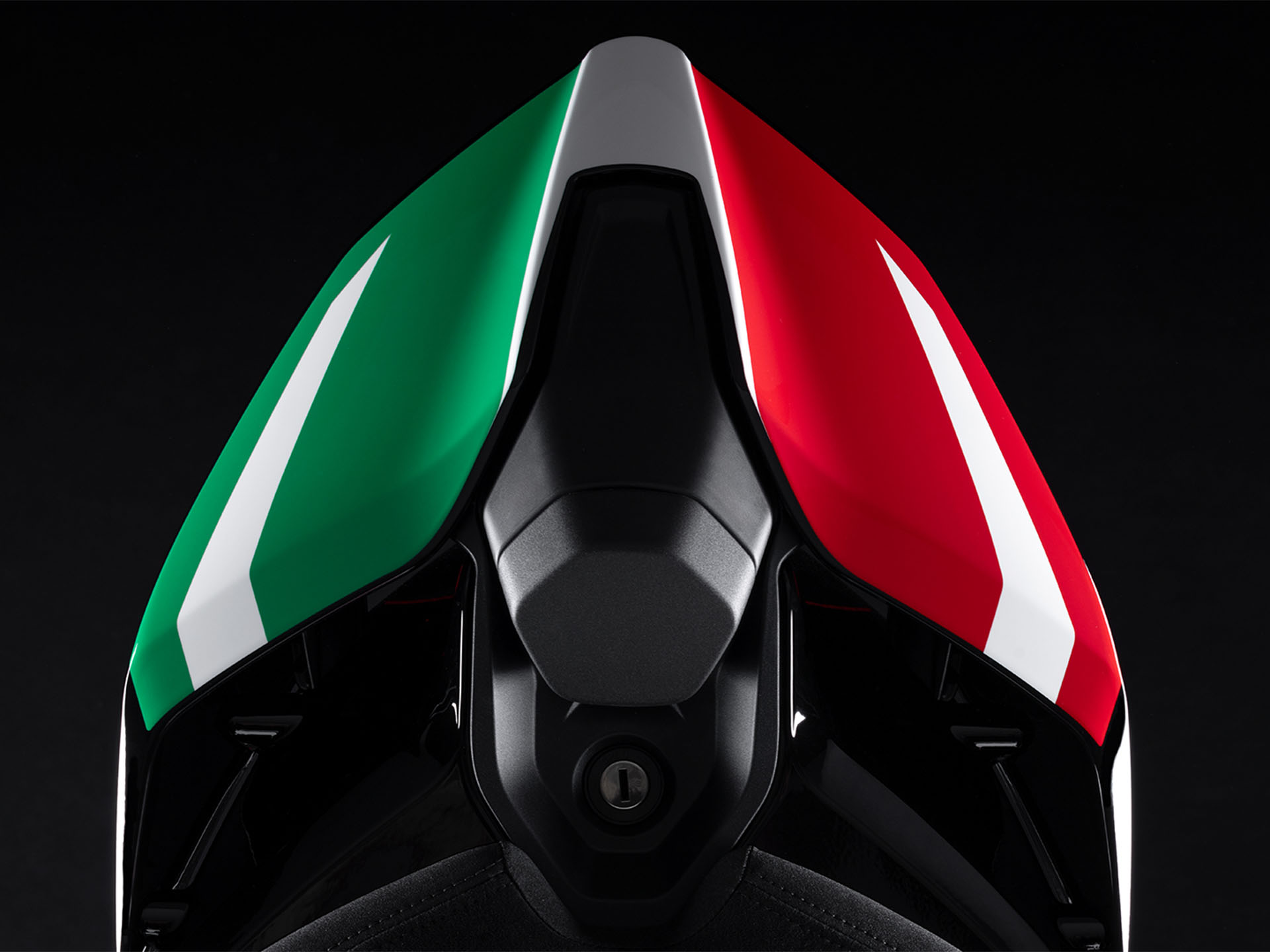 2025 Ducati Panigale V4 Tricolore in Foxboro, Massachusetts - Photo 9