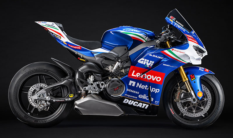 2025 Ducati Panigale V4 Tricolore Italia in Portland, Oregon - Photo 2