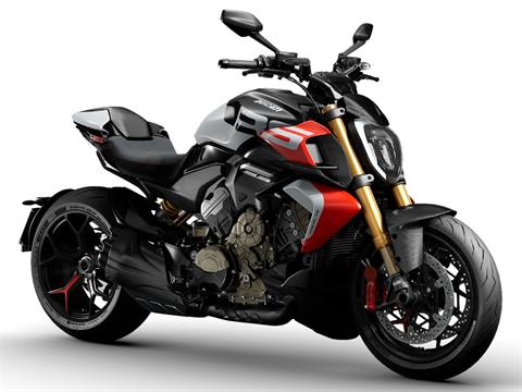 2026 Ducati Diavel V4 RS in Foxboro, Massachusetts - Photo 3