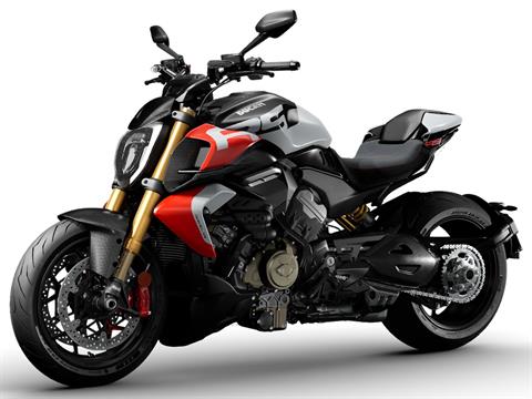 2026 Ducati Diavel V4 RS in Foxboro, Massachusetts - Photo 4