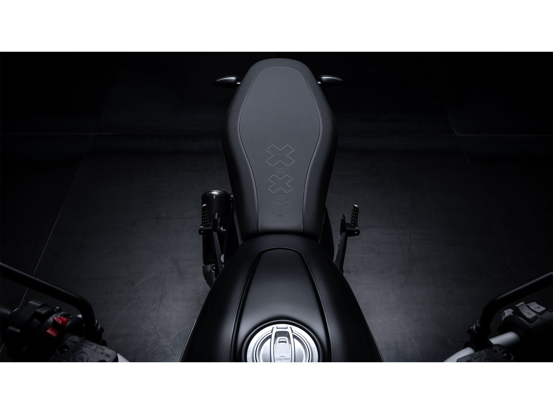 2026 Ducati Scrambler Icon Dark in Foxboro, Massachusetts - Photo 9