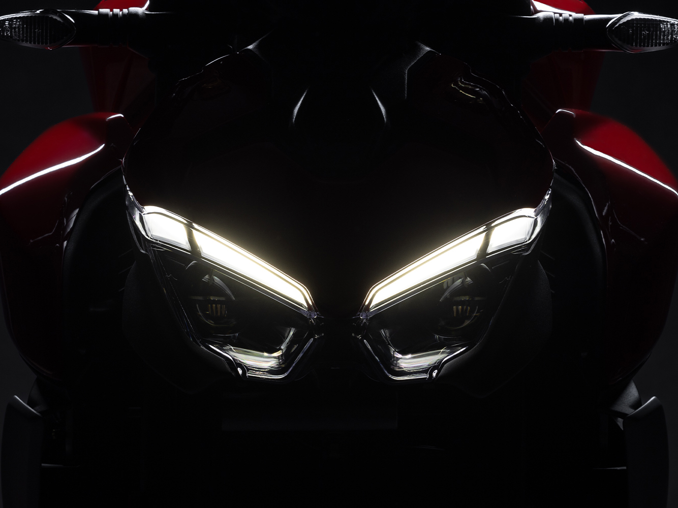 2026 Ducati Streetfighter V2 in Foxboro, Massachusetts - Photo 11