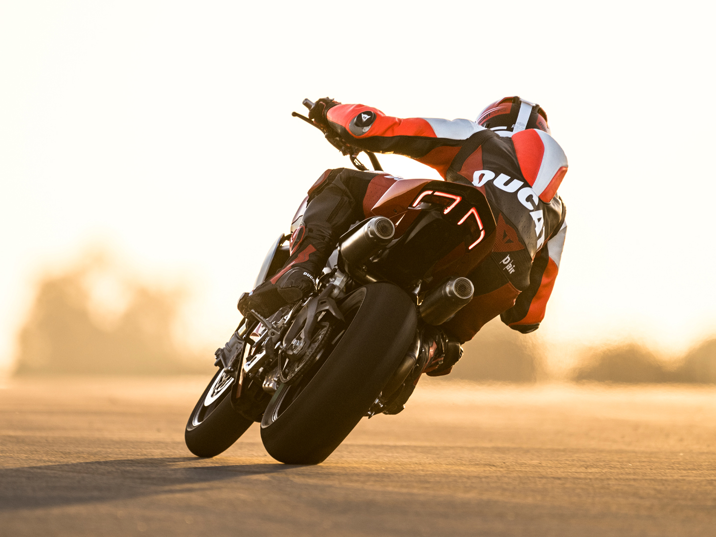 2026 Ducati Streetfighter V2 in Foxboro, Massachusetts - Photo 20