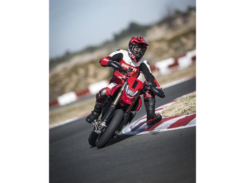 2026 Ducati Hypermotard 698 Mono in Foxboro, Massachusetts - Photo 11