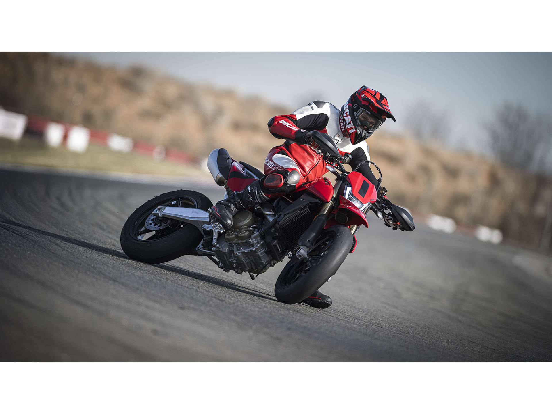 2026 Ducati Hypermotard 698 Mono RVE in Foxboro, Massachusetts - Photo 20