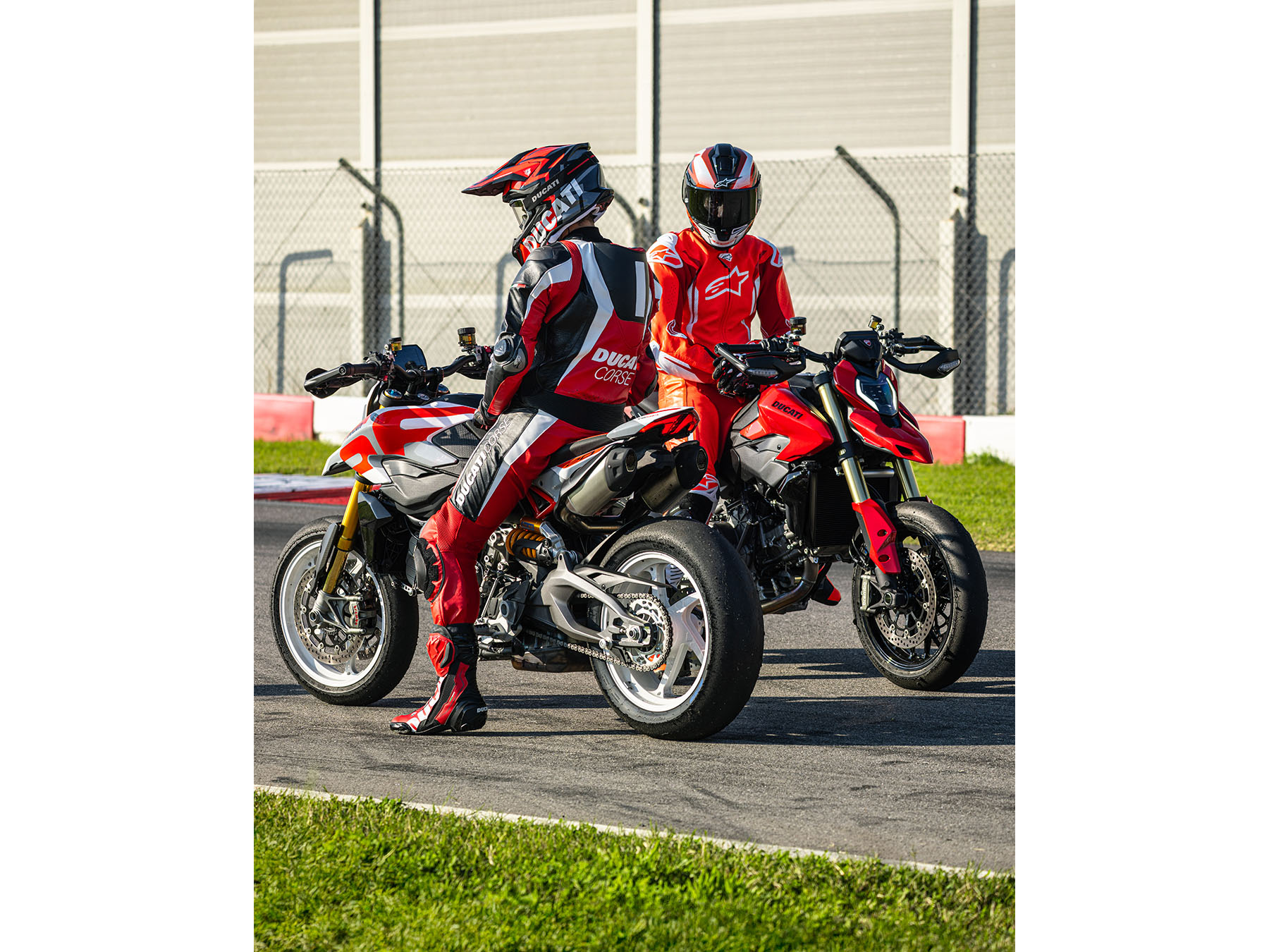 2026 Ducati Hypermotard V2 in Portland, Oregon - Photo 5