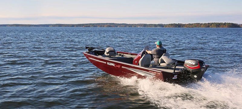 New Evinrude E-TEC 135 HO (E135DHX) Boat Engines in