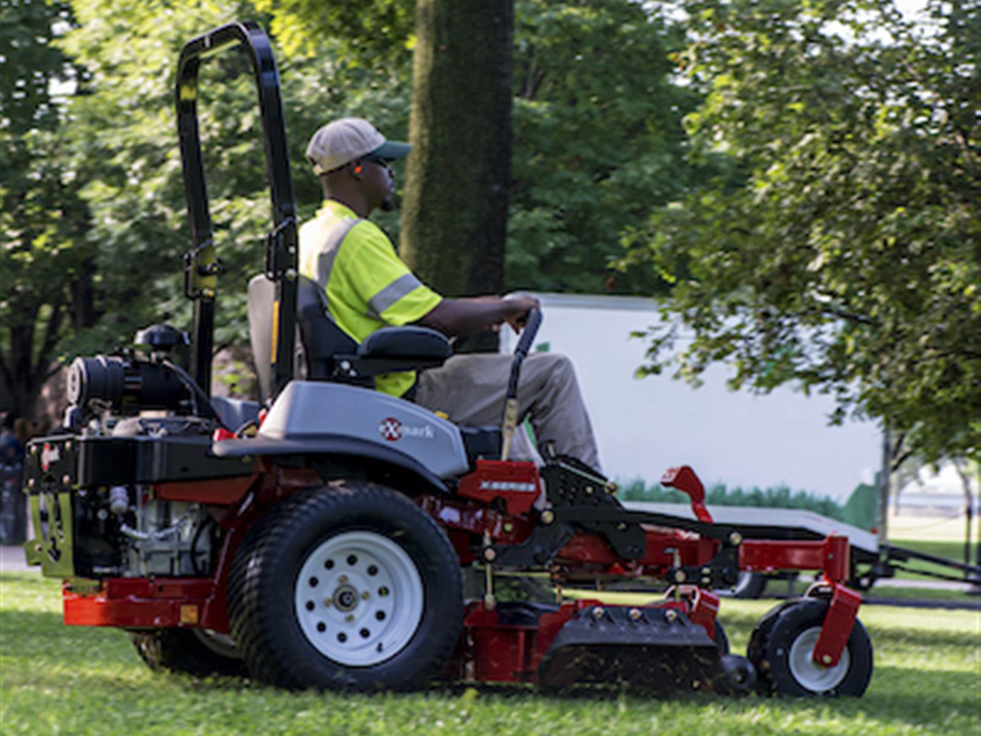 2024 Exmark Lazer Z X-Series 72 in. Kawasaki FX921V 31 hp and Suspension Platform in Gaylord, Michigan - Photo 10
