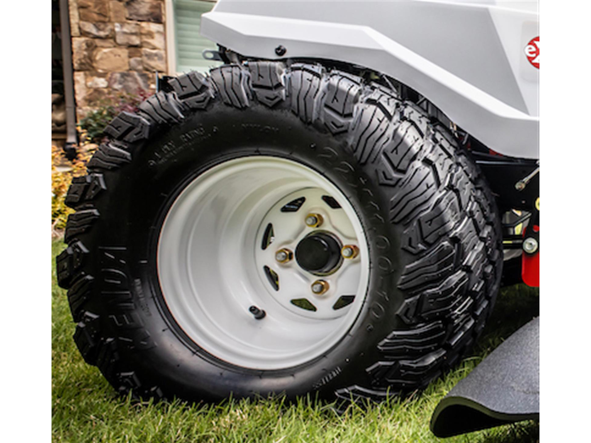 2025 Exmark Quest X-Series 48 in. Kohler 24 hp in Gaylord, Michigan - Photo 5