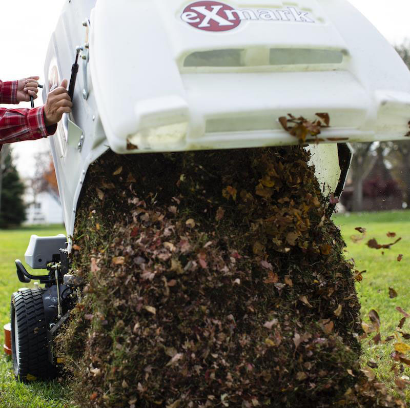 2026 Exmark Navigator Series 42 in. Rehlko 25 hp in Gaylord, Michigan - Photo 7