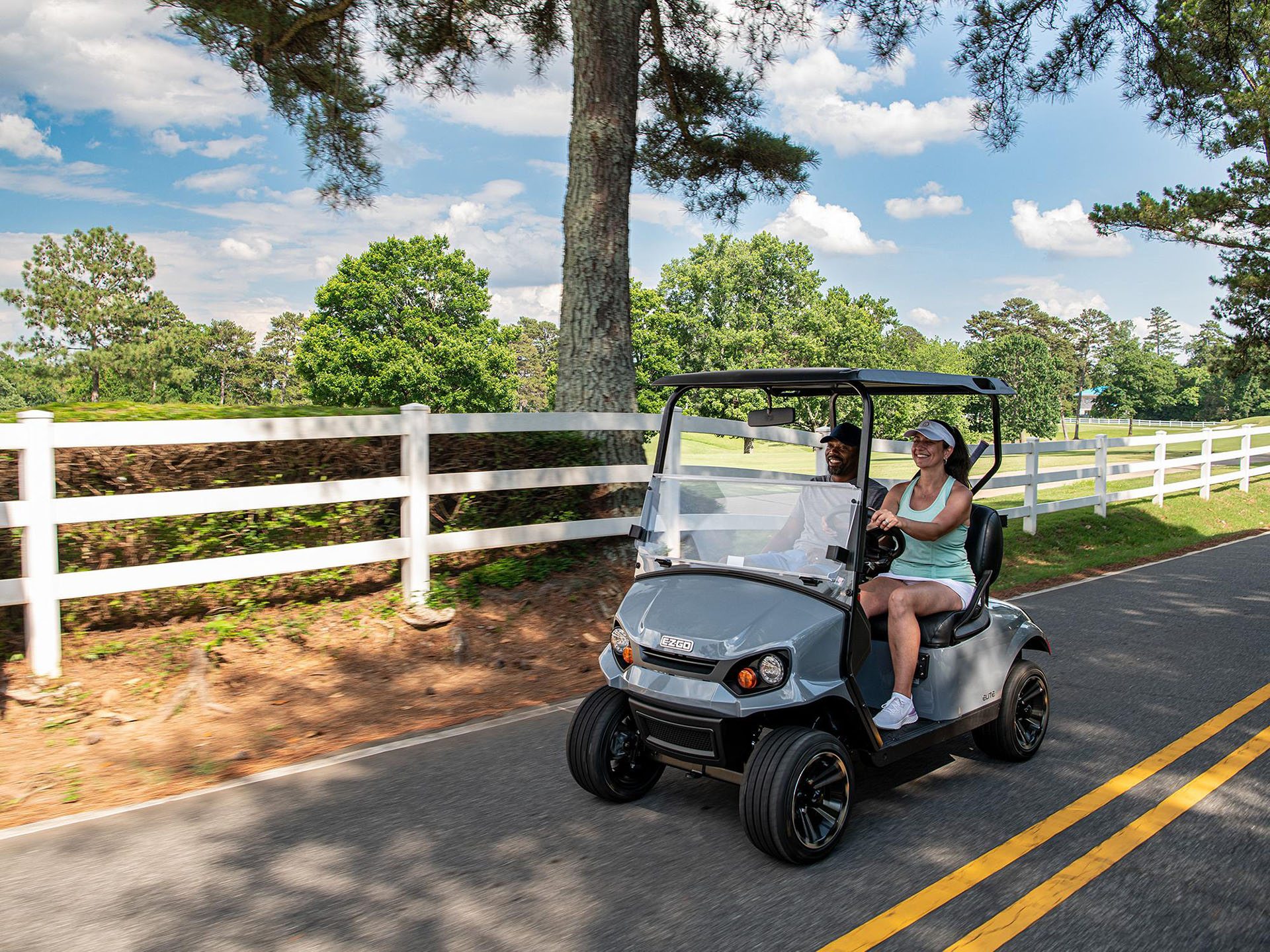 2023 E-Z-GO Express S2 in West End, North Carolina - Photo 4