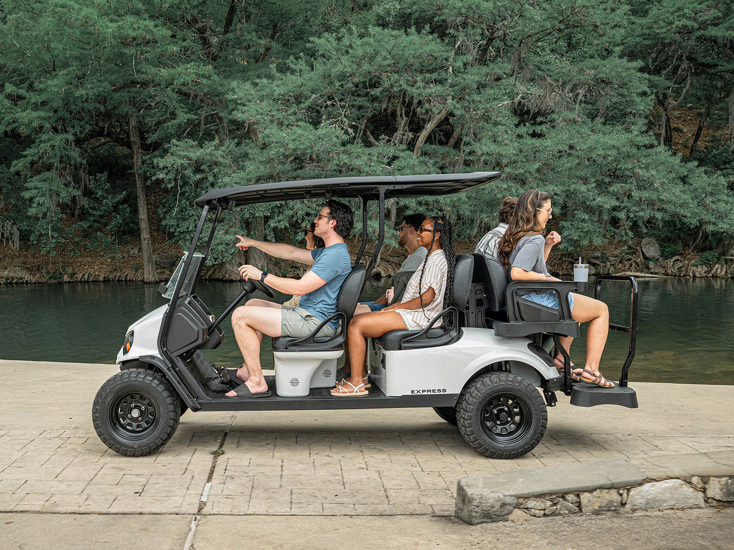 2026 E-Z-GO Express 6 Express Explorer 13.5 Gas in Laconia, New Hampshire - Photo 4