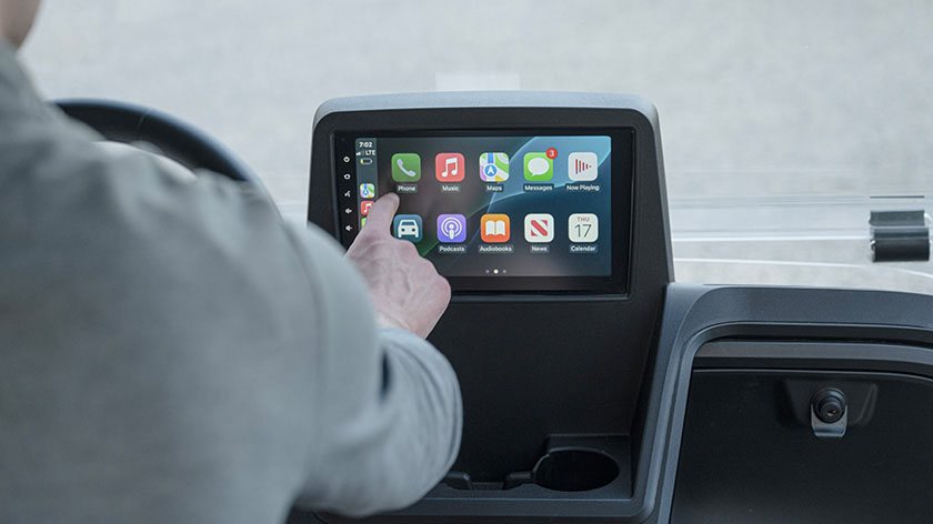 2027 E-Z-GO RXV 2 Valor S 13.5-hp Gas in West End, North Carolina - Photo 3