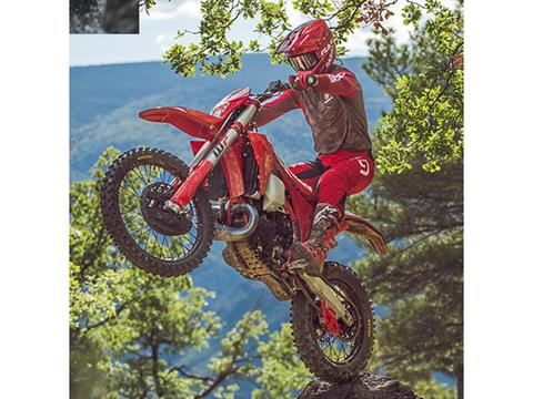 2025 GASGAS EC 300 in Marionville, Missouri - Photo 17