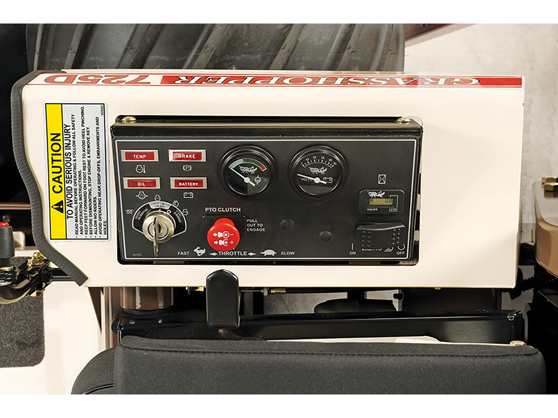 New 2025 Grasshopper 328G4 61 in. Briggs & Stratton EFI 810 cc