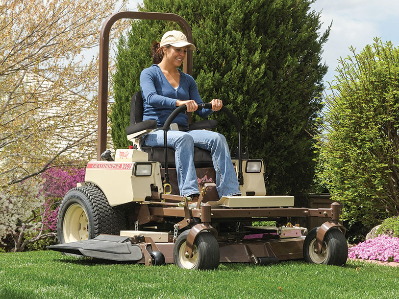 New Grasshopper 226V-G4 52 in. Briggs & Stratton 810 cc Brown