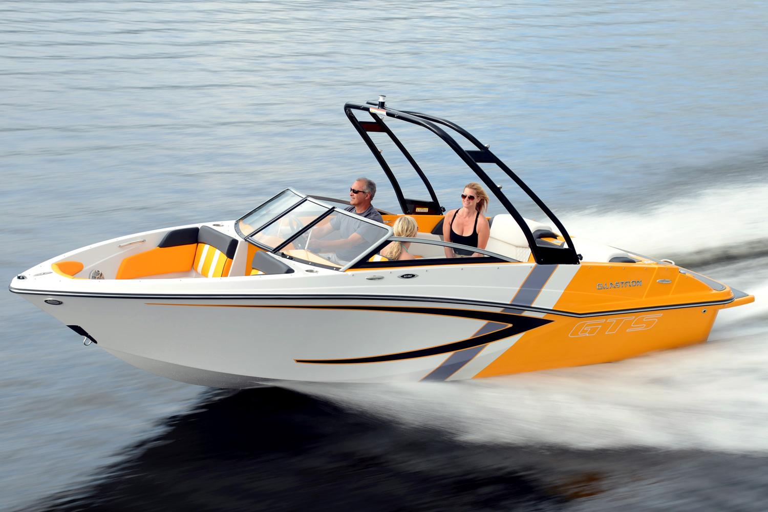 2015 Glastron GTS 207