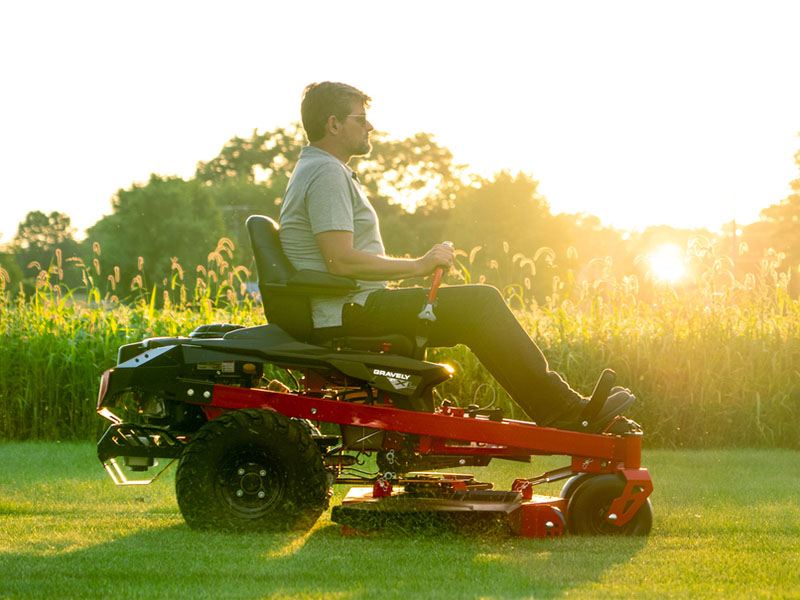 2024 Gravely USA ZT XL 42 in. Kawasaki FR651V 21.5 hp in Gaylord, Michigan - Photo 8