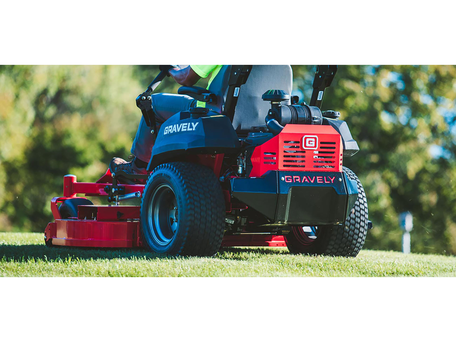 2025 Gravely USA Pro-Turn 148 48 in. Kawasaki FX691V 22 hp in Gaylord, Michigan - Photo 6