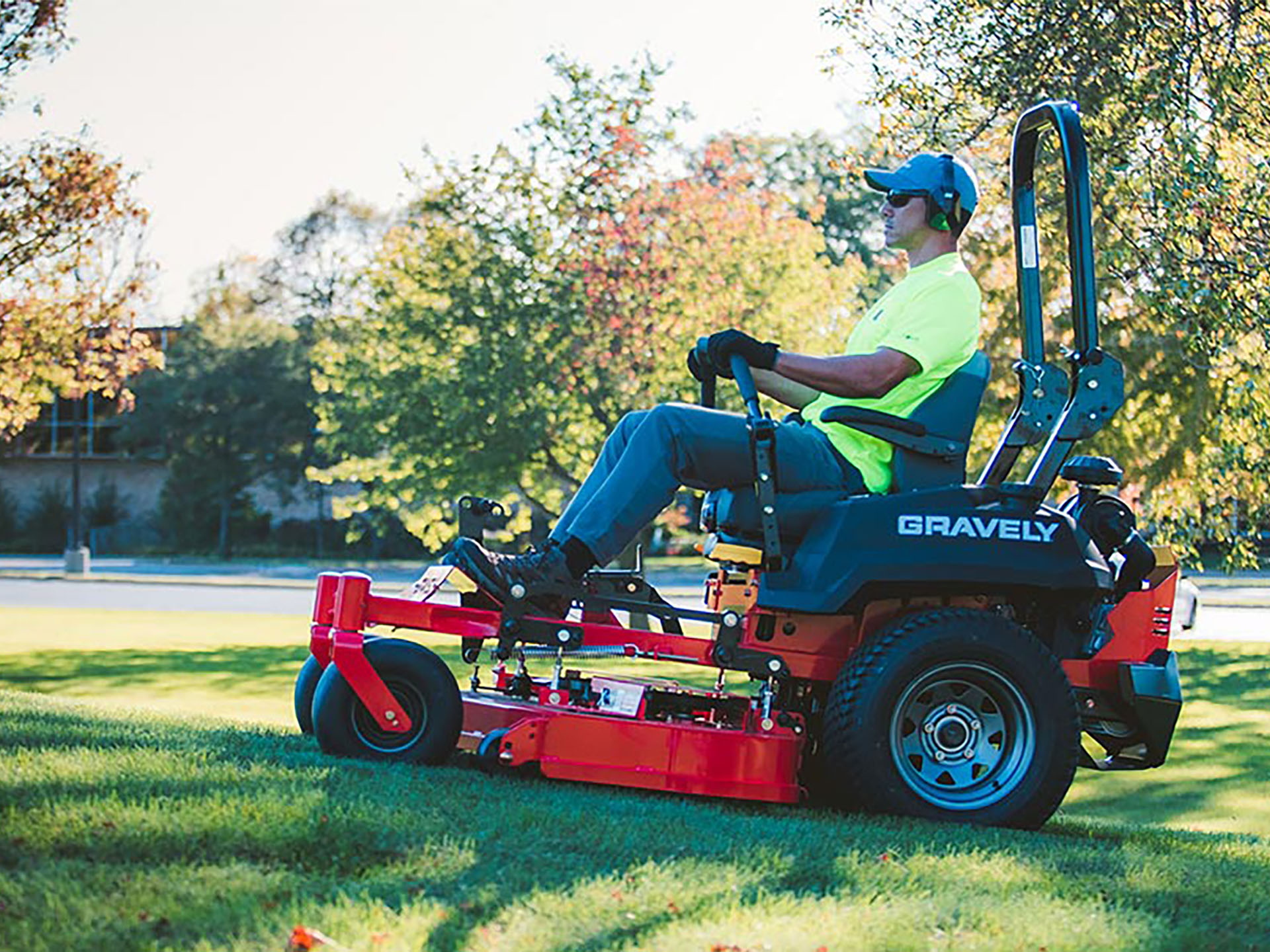 2025 Gravely USA Pro-Turn 148 48 in. Kawasaki FX691V 22 hp in Gaylord, Michigan - Photo 9
