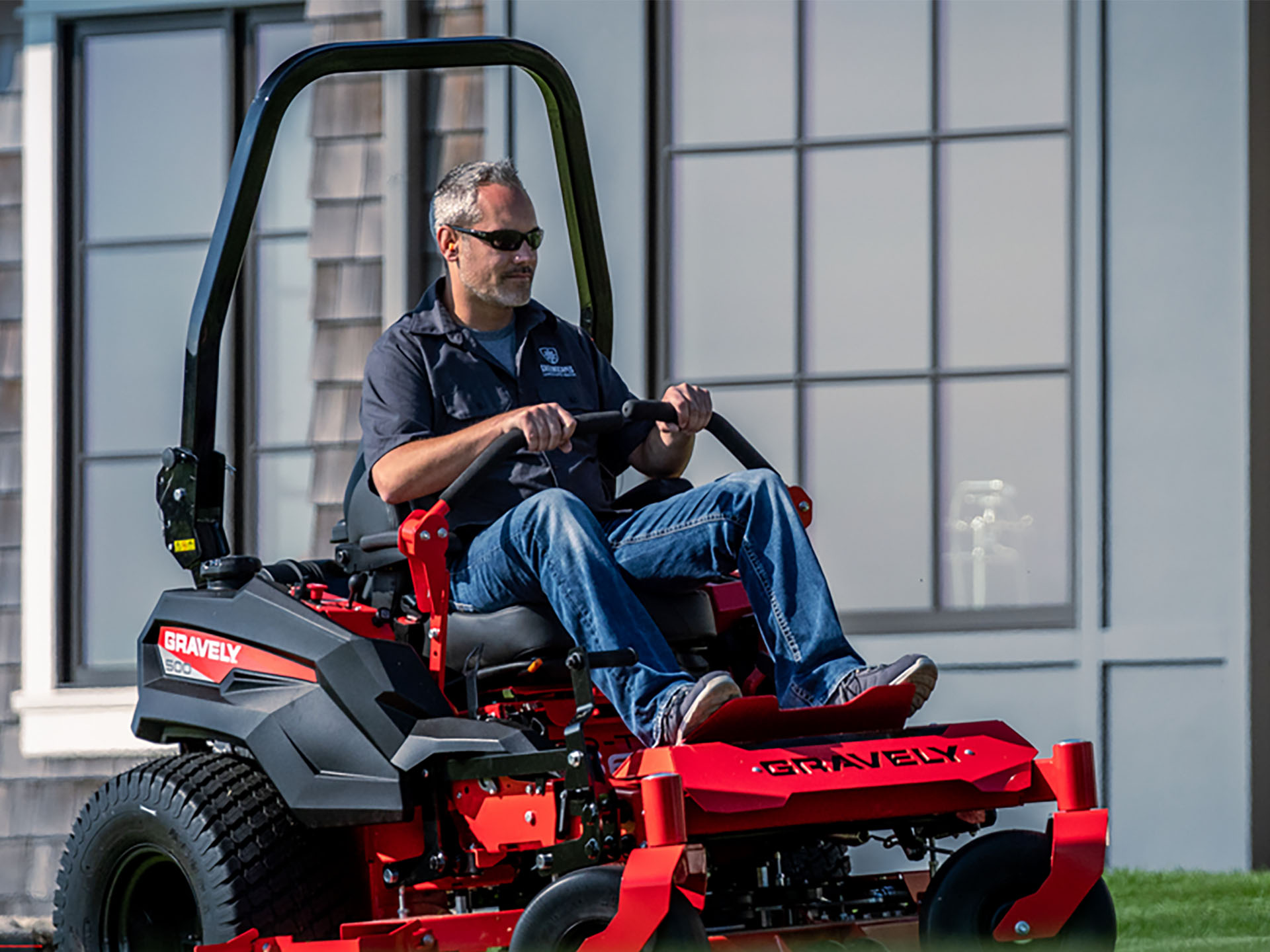 2025 Gravely USA Pro-Turn 552 52 in. Kawasaki FX850V 27 hp in Gaylord, Michigan - Photo 8