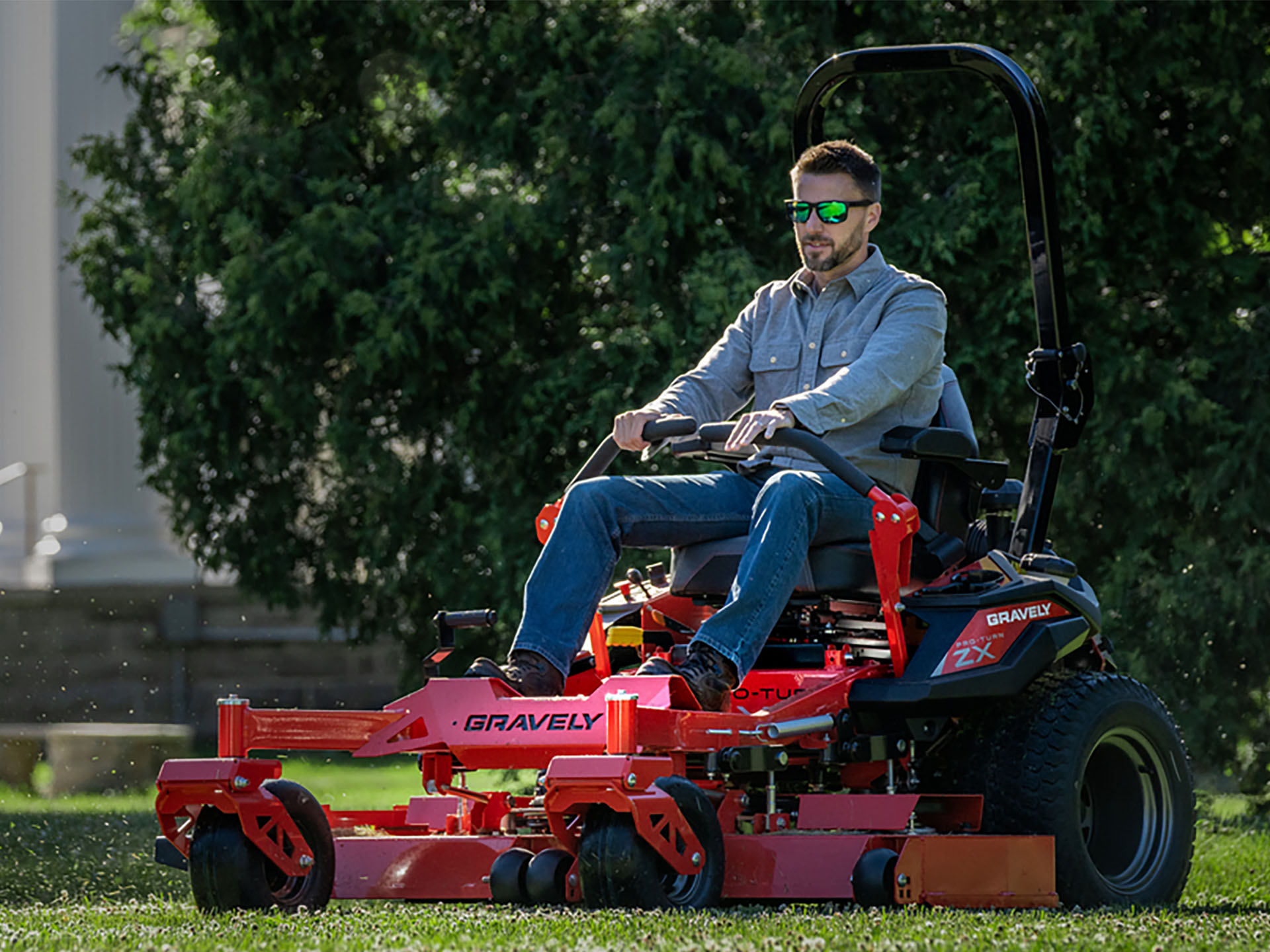 2025 Gravely USA Pro-Turn ZX 48 in. Kawasaki FX691V 22 hp in Gaylord, Michigan - Photo 7