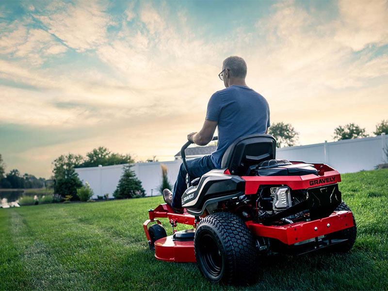 2024 Gravely USA ZT 52 in. Kawasaki FR651V 21.5 hp in Gaylord, Michigan - Photo 12