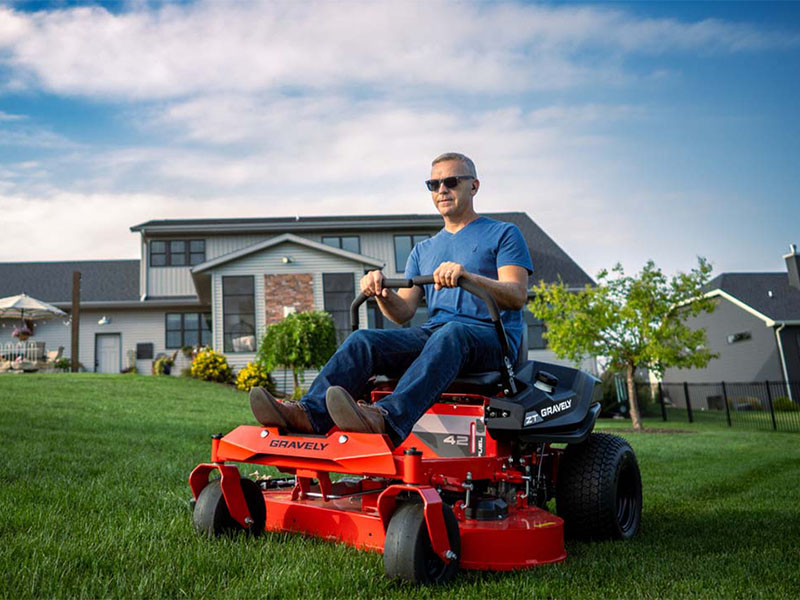 2025 Gravely USA ZT 42 in. Kawasaki FR600V 18 hp in Gaylord, Michigan - Photo 7