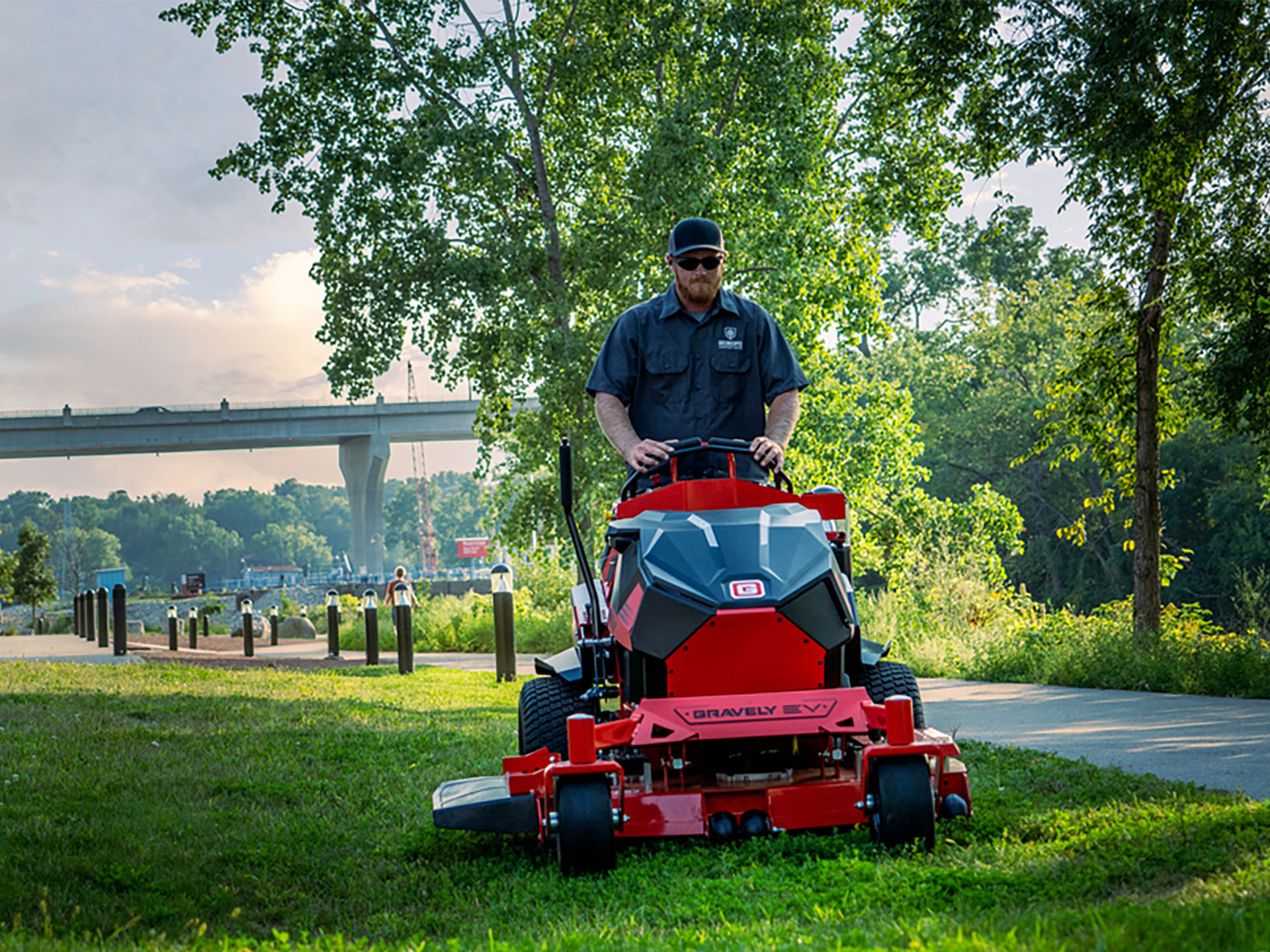 2025 Gravely USA Pro-Stance EV 48 in. SD 16 kWh Li-ion in Gaylord, Michigan - Photo 7