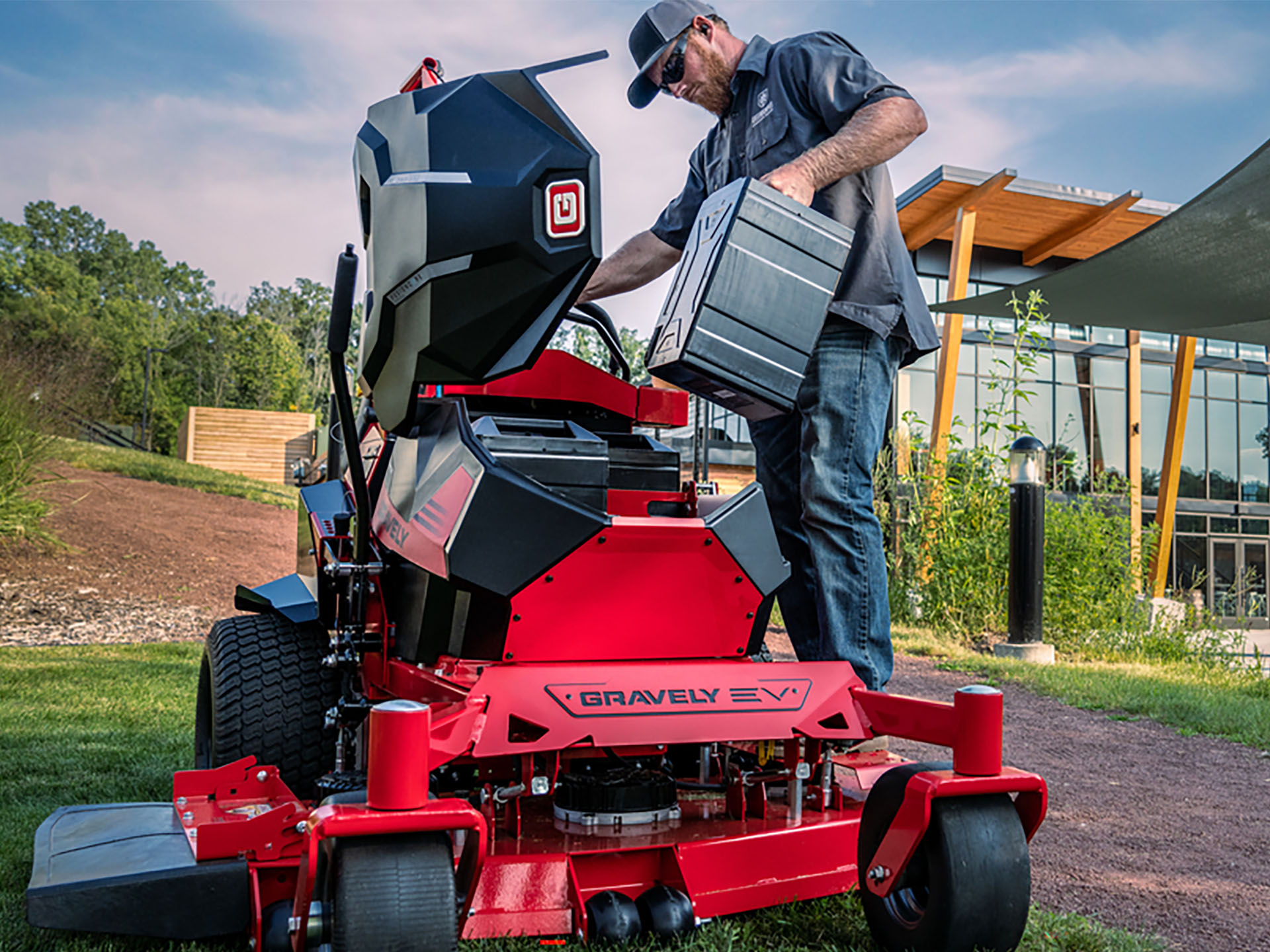 2025 Gravely USA Pro-Stance EV 48 in. SD 16 kWh Li-ion in Gaylord, Michigan - Photo 8
