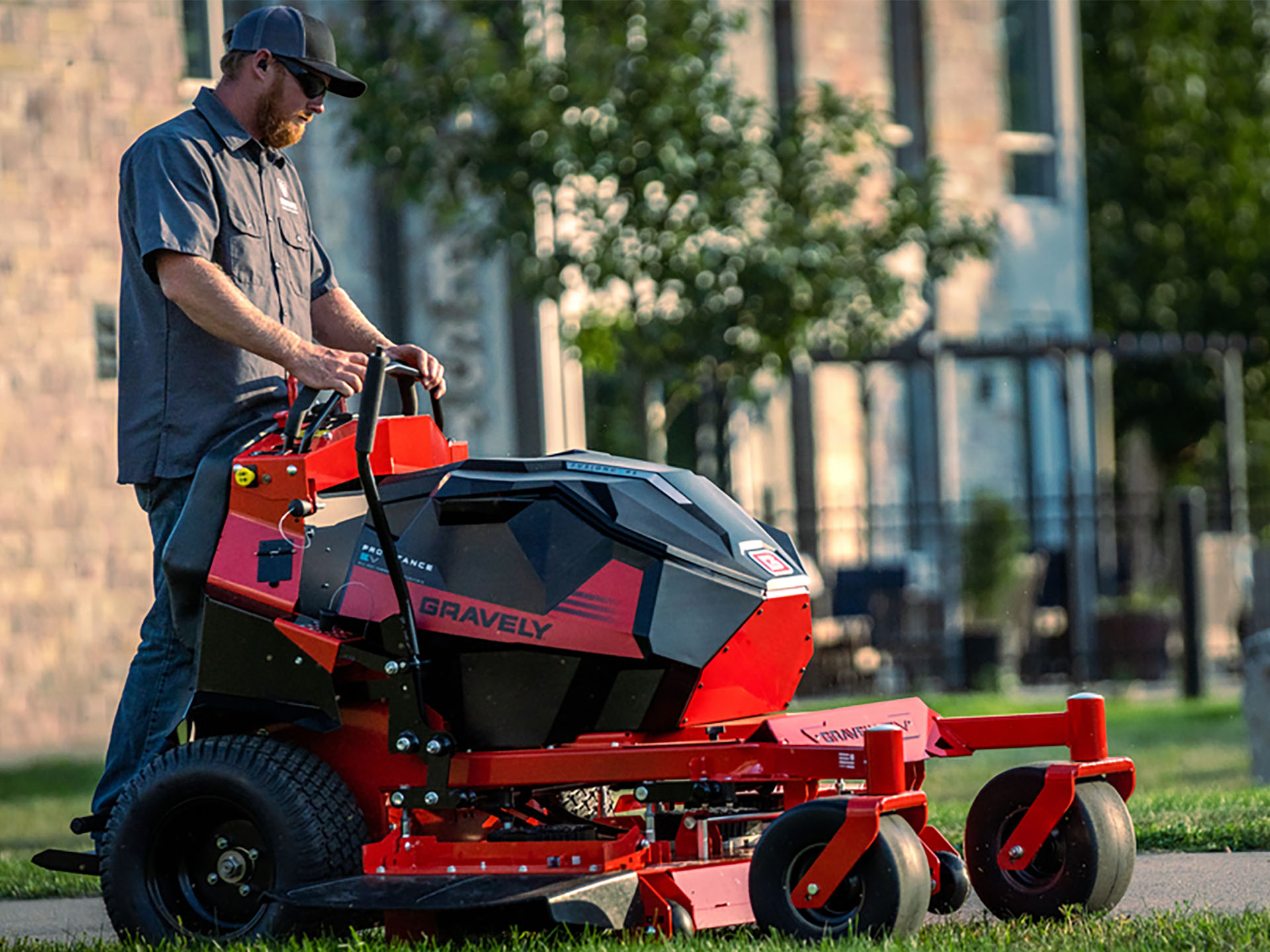 2025 Gravely USA Pro-Stance EV 48 in. SD 16 kWh Li-ion in Gaylord, Michigan - Photo 9