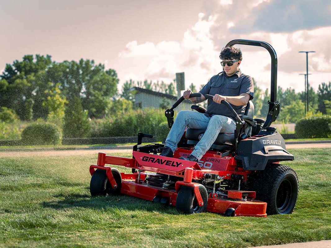 2026 Gravely USA Pro-Turn 252 52 in. Kawasaki FX850V 27 hp in Gaylord, Michigan - Photo 5