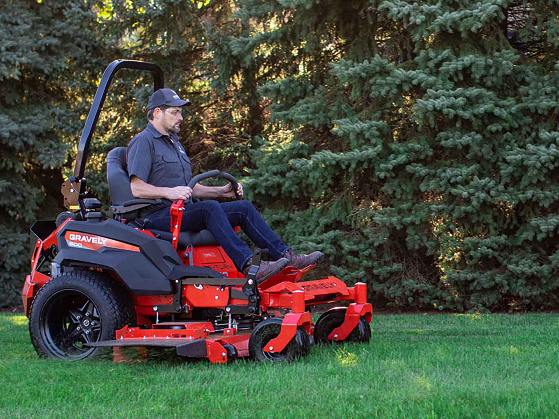 2025 Gravely USA Pro-Turn 672 72 in. Kawasaki FX1000V EFI 38.5 hp in Gaylord, Michigan - Photo 8