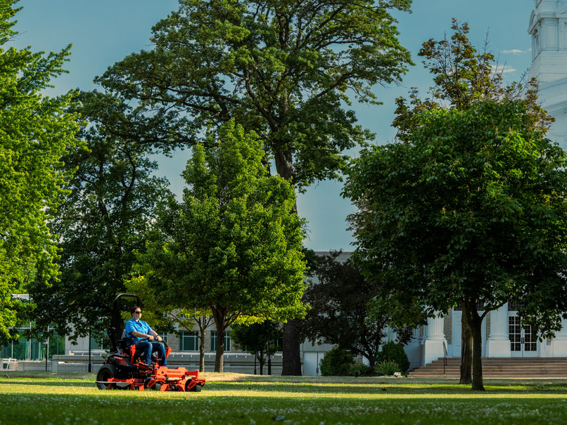 2026 Gravely USA Pro-Turn ZX 48 in. Kawasaki FX691V 22 hp in Gaylord, Michigan - Photo 9