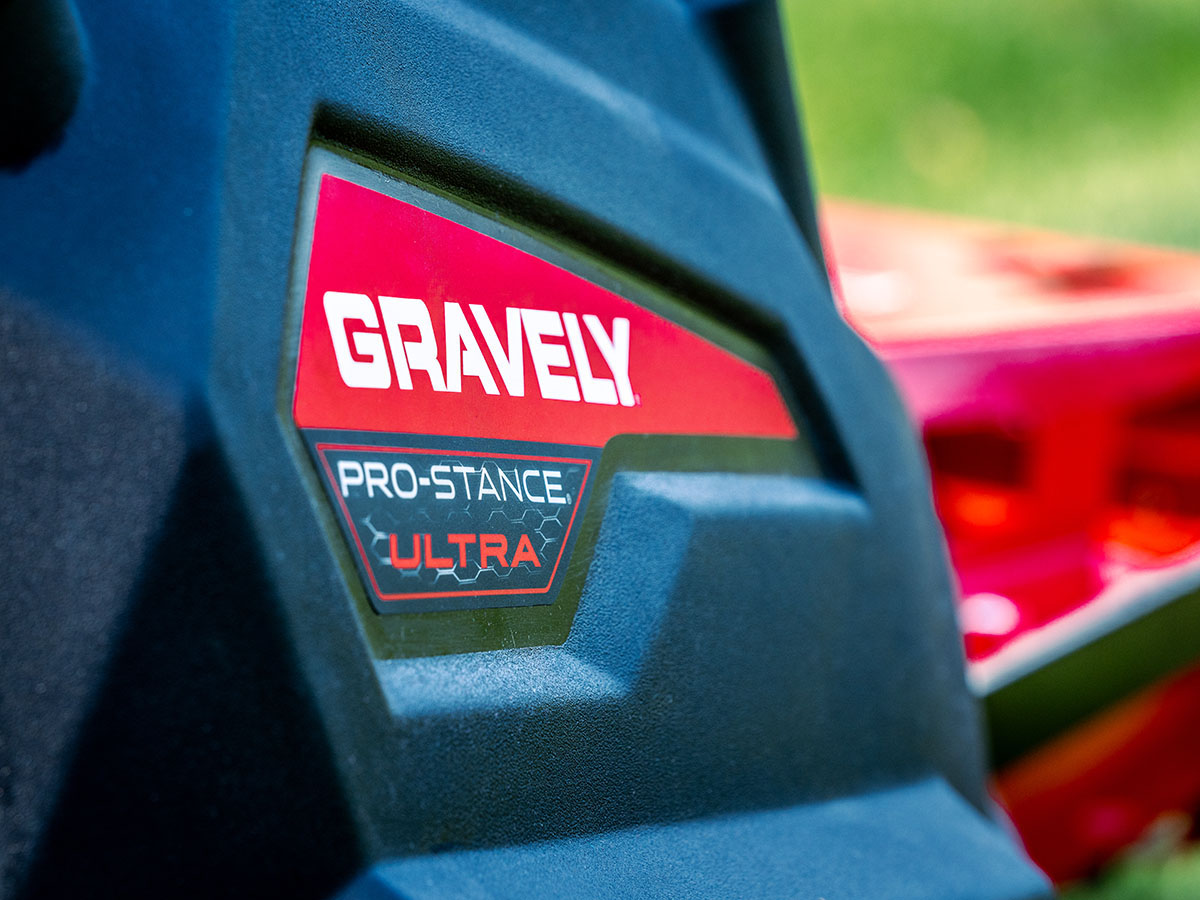 2026 Gravely USA Pro-Stance Ultra 60 in. Kawasaki FX1000V 35 hp in Gaylord, Michigan - Photo 5