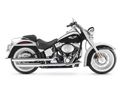 2006 Harley-Davidson Softail® Deluxe 1