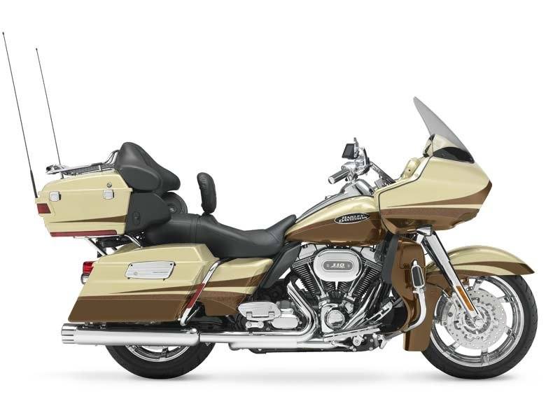 2011 Harley-Davidson CVO™ Road Glide® Ultra in Scott, Louisiana