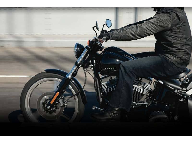 2012 Harley-Davidson Softail® Blackline® in Rock Falls, Illinois - Photo 10