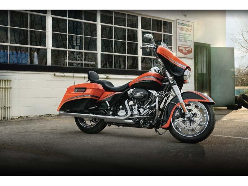 2012 Harley-Davidson Street Glide® 3