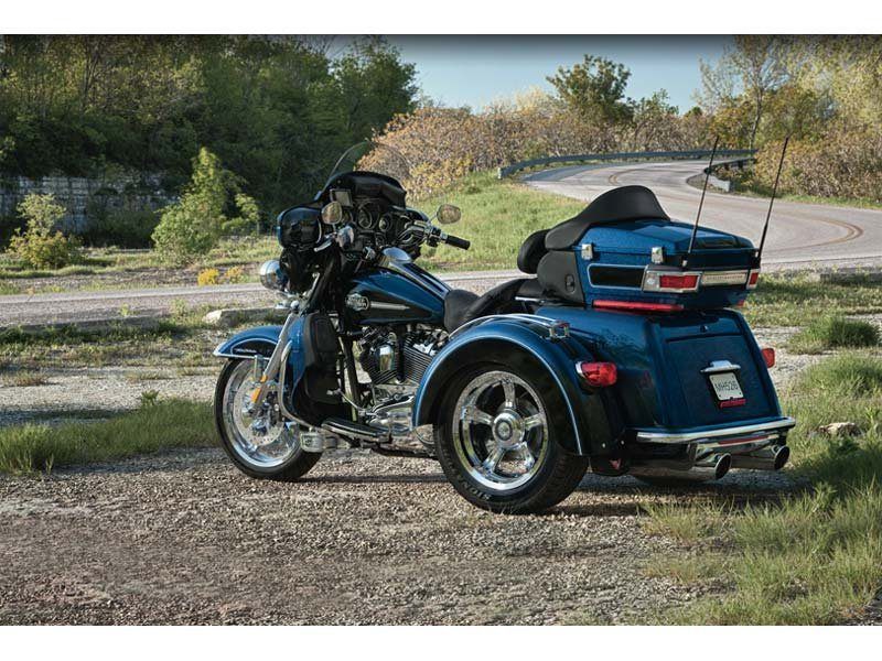 2012 Harley-Davidson Tri Glide® Ultra Classic® in Omaha, Nebraska - Photo 3