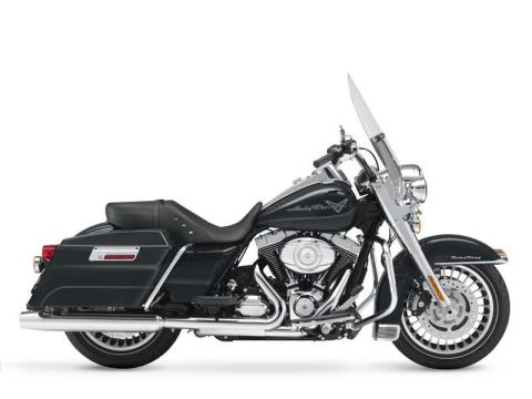 Pre-Owned 2013 Harley-Davidson® Softail FLSTN – Deluxe for