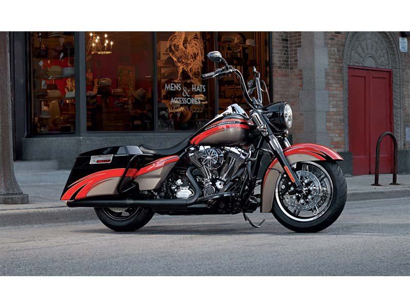 2013 Harley-Davidson Road King® in San Antonio, Texas - Photo 3