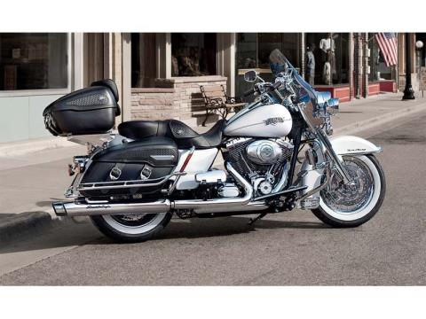 2013 Harley-Davidson Road King® Classic in Slidell, Louisiana - Photo 3