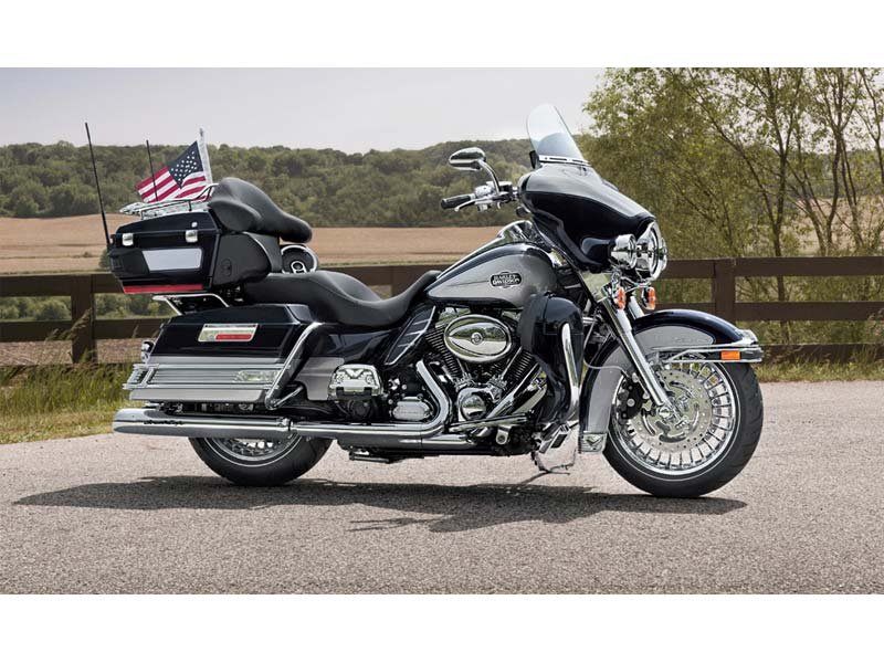 2013 Harley-Davidson Ultra Classic® Electra Glide® in Houston, Texas - Photo 3
