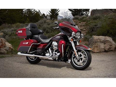 2014 Harley-Davidson Electra Glide® Ultra Classic® in Loveland, Colorado - Photo 2