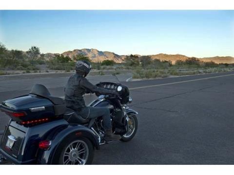 2014 Harley-Davidson Tri Glide® Ultra in Burlington, North Carolina - Photo 4
