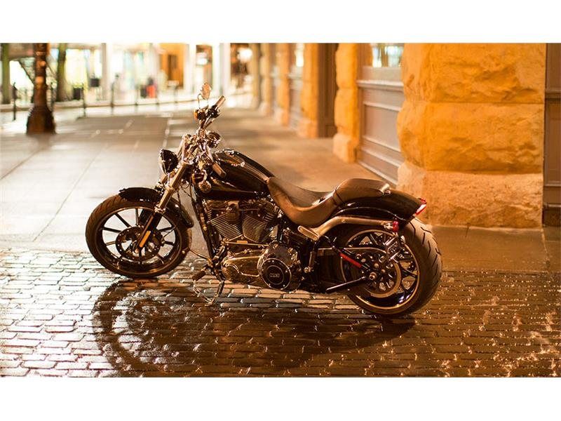 2015 Harley-Davidson Breakout® 4