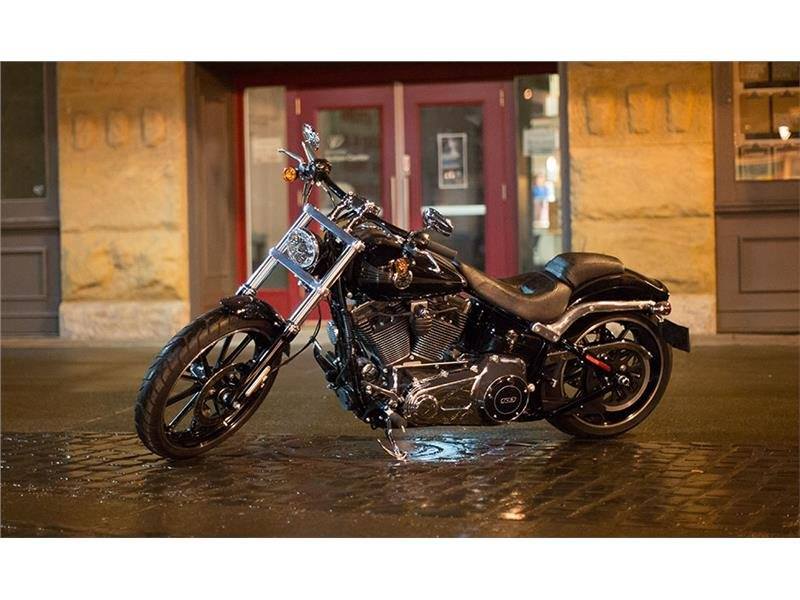 2015 Harley-Davidson Breakout® 5