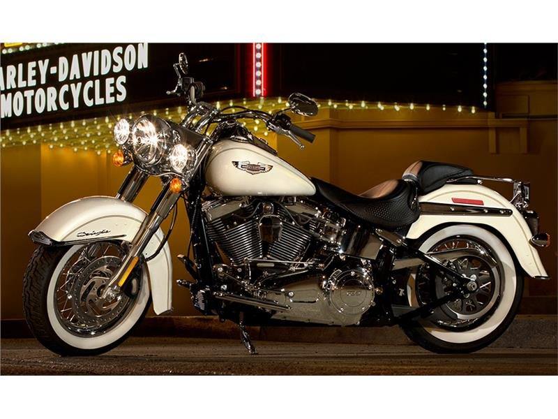 2015 Harley-Davidson Softail® Deluxe 3