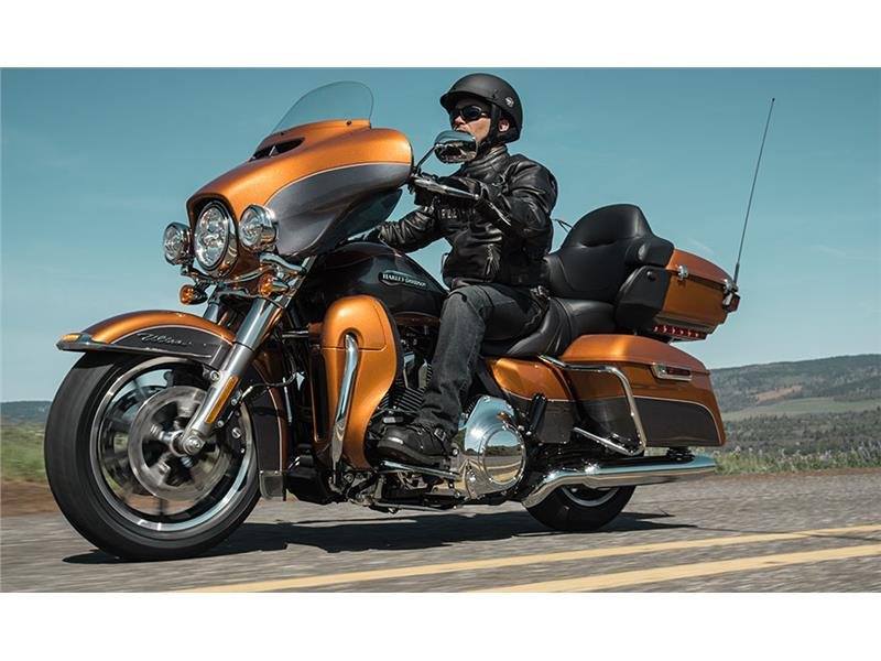 2015 Harley-Davidson Electra Glide® Ultra Classic® 6